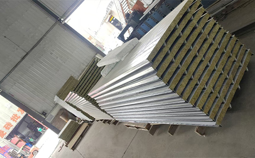 厂房改造选平安彩钢岩棉夹芯板：防火厚度怎么挑